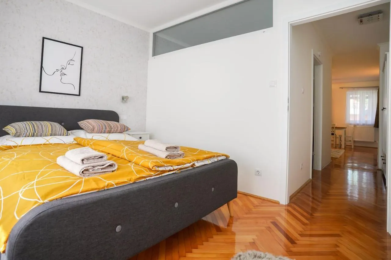 Piroska Bartokteri Apartman 02 Eger